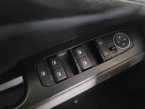 Used 2023 Kia Soul LX w/ LX Technology Package image 27