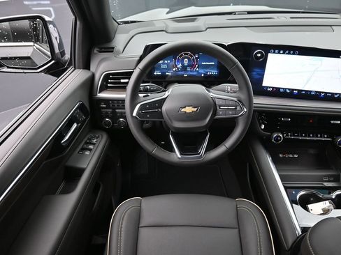 New 2026 Chevrolet Suburban Premier w/ Sun And Tow Package image 18