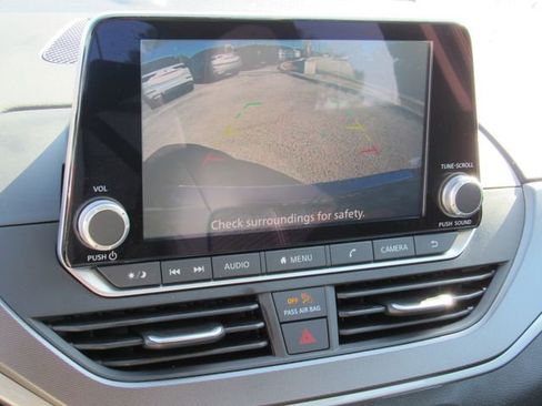 Certified 2023 Nissan Altima 2.5 SR FWD image 22