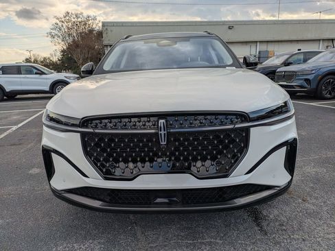 New 2026 Lincoln Nautilus Reserve AWD/4WD image 9