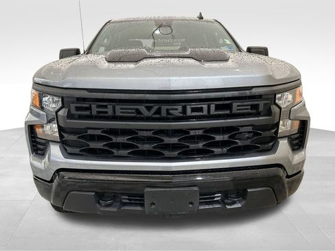 Used 2024 Chevrolet Silverado 1500 Custom Trail Boss w/ Dark Appearance Package AWD/4WD image 10