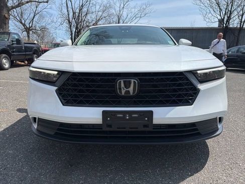 Used 2023 Honda Accord EX image 2