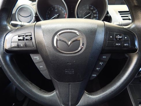 Used 2013 MAZDA MAZDA3 i Sport image 17