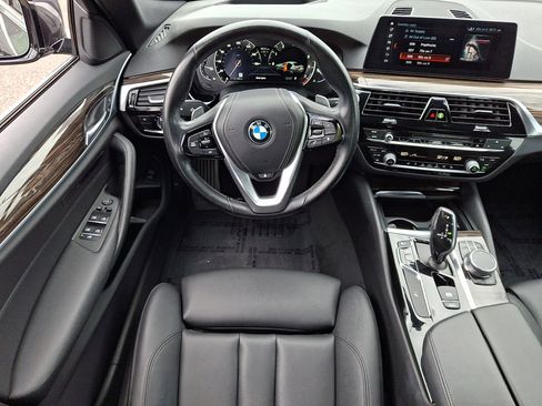 Used 2018 BMW 530i xDrive AWD/4WD image 22