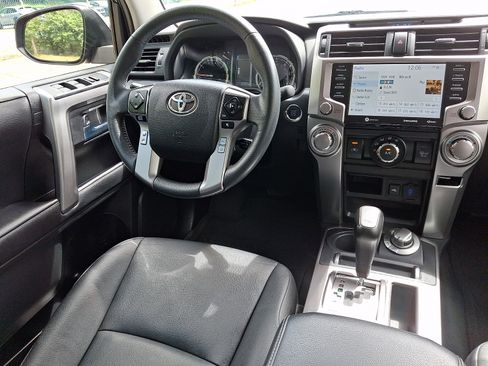 Used 2022 Toyota 4Runner TRD Sport w/ Technology Package AWD/4WD image 14