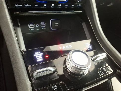 Used 2023 Jeep Grand Cherokee Summit image 23