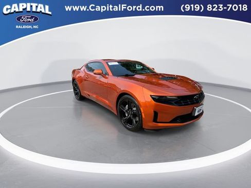 Used 2022 Chevrolet Camaro LT RWD image 2