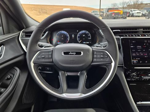 New 2026 Jeep Grand Cherokee Laredo X AWD/4WD image 16