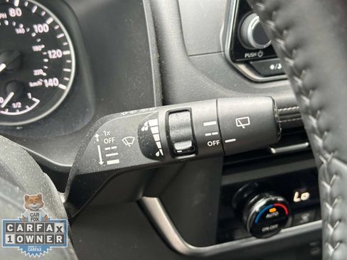Used 2025 Nissan Rogue SV AWD/4WD image 26