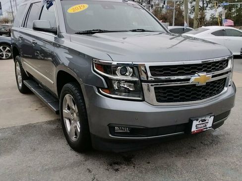Used 2019 Chevrolet Tahoe LT w/ Luxury Package image 5