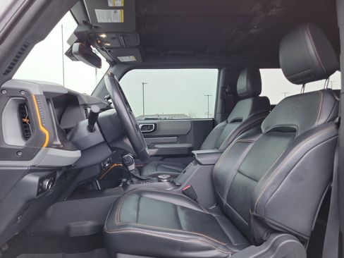 Used 2023 Ford Bronco Badlands image 17