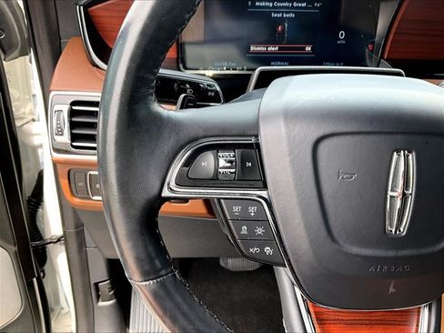 Used 2022 Lincoln Navigator Reserve RWD image 18