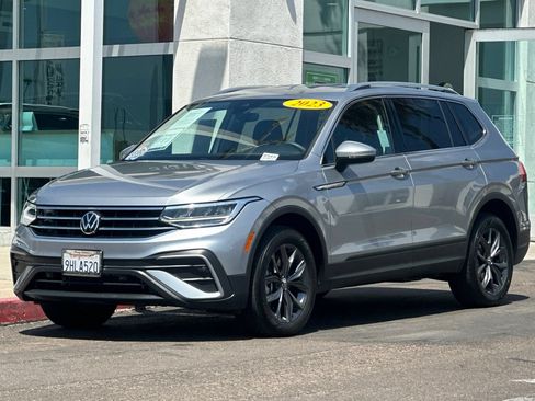 Used 2023 Volkswagen Tiguan SE FWD image 8