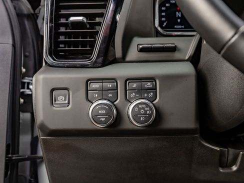 Used 2025 GMC Sierra 2500 AT4 w/ AT4 Premium Plus Package image 21