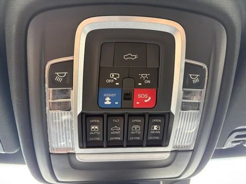 Used 2019 RAM 1500 Limited AWD/4WD image 30