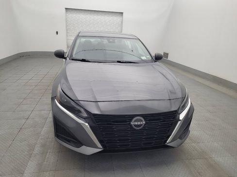 Used 2024 Nissan Altima 2.5 SV image 14