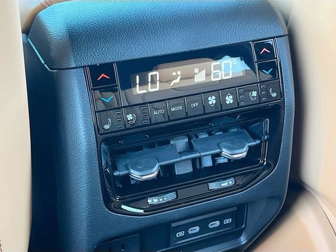 New 2026 Jeep Grand Cherokee Summit AWD/4WD image 27