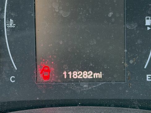 Used 2019 Jeep Renegade Sport image 7