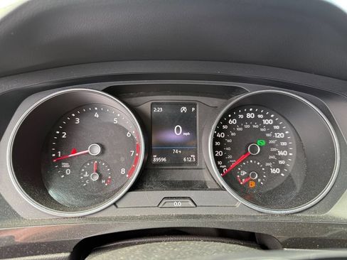 Used 2019 Volkswagen Tiguan SE AWD/4WD image 9