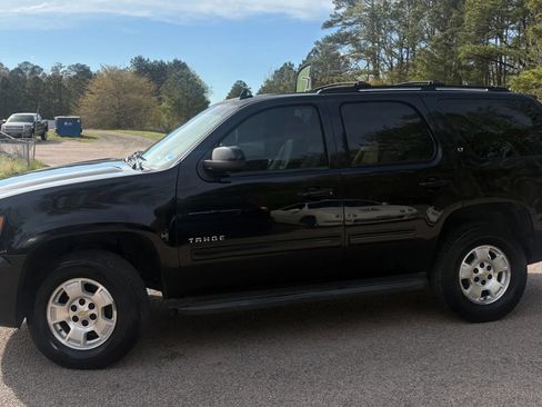 Used 2013 Chevrolet Tahoe LT w/ Luxury Package image 4
