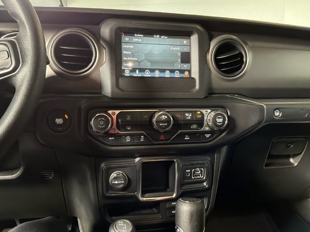 Certified 2022 Jeep Wrangler Sport AWD/4WD image 25