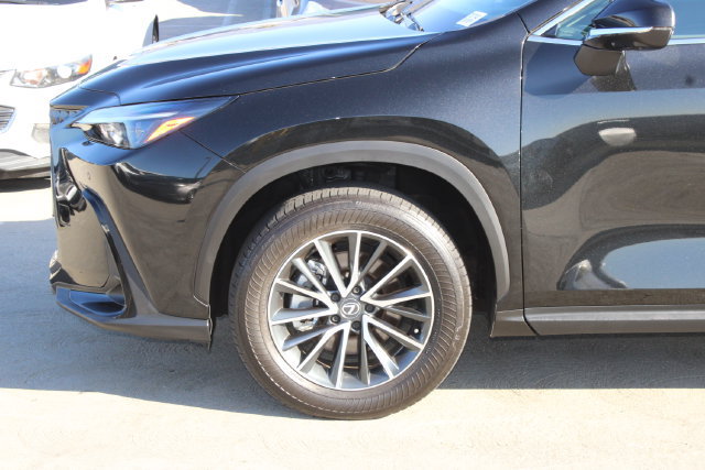 Certified 2025 Lexus NX 350h AWD w/ Accessory Package (2T) image 4