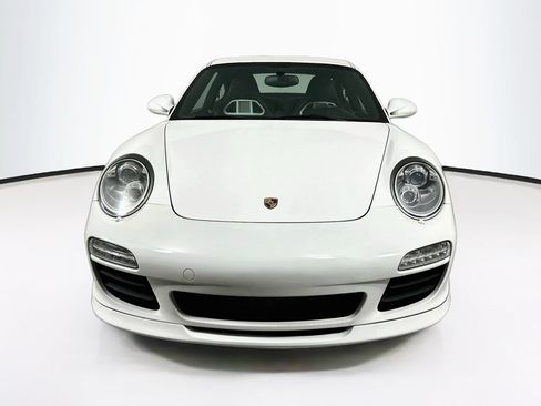 Used 2010 Porsche 911 Carrera 4S AWD/4WD image 3