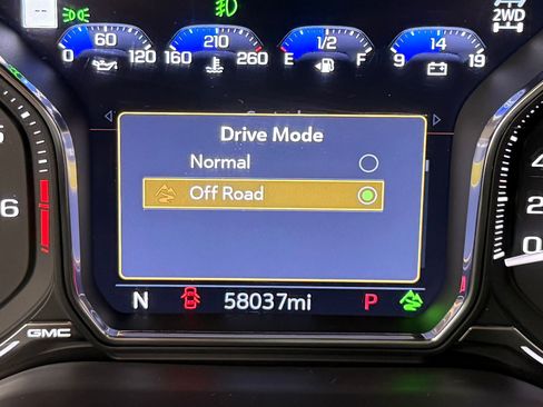 Used 2022 GMC Sierra 2500 AT4 w/ AT4 Premium Plus Package AWD/4WD image 22