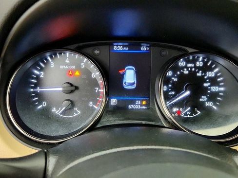 Used 2019 Nissan Rogue SV FWD image 14
