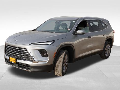 Used 2025 Buick Enclave Preferred AWD/4WD image 11
