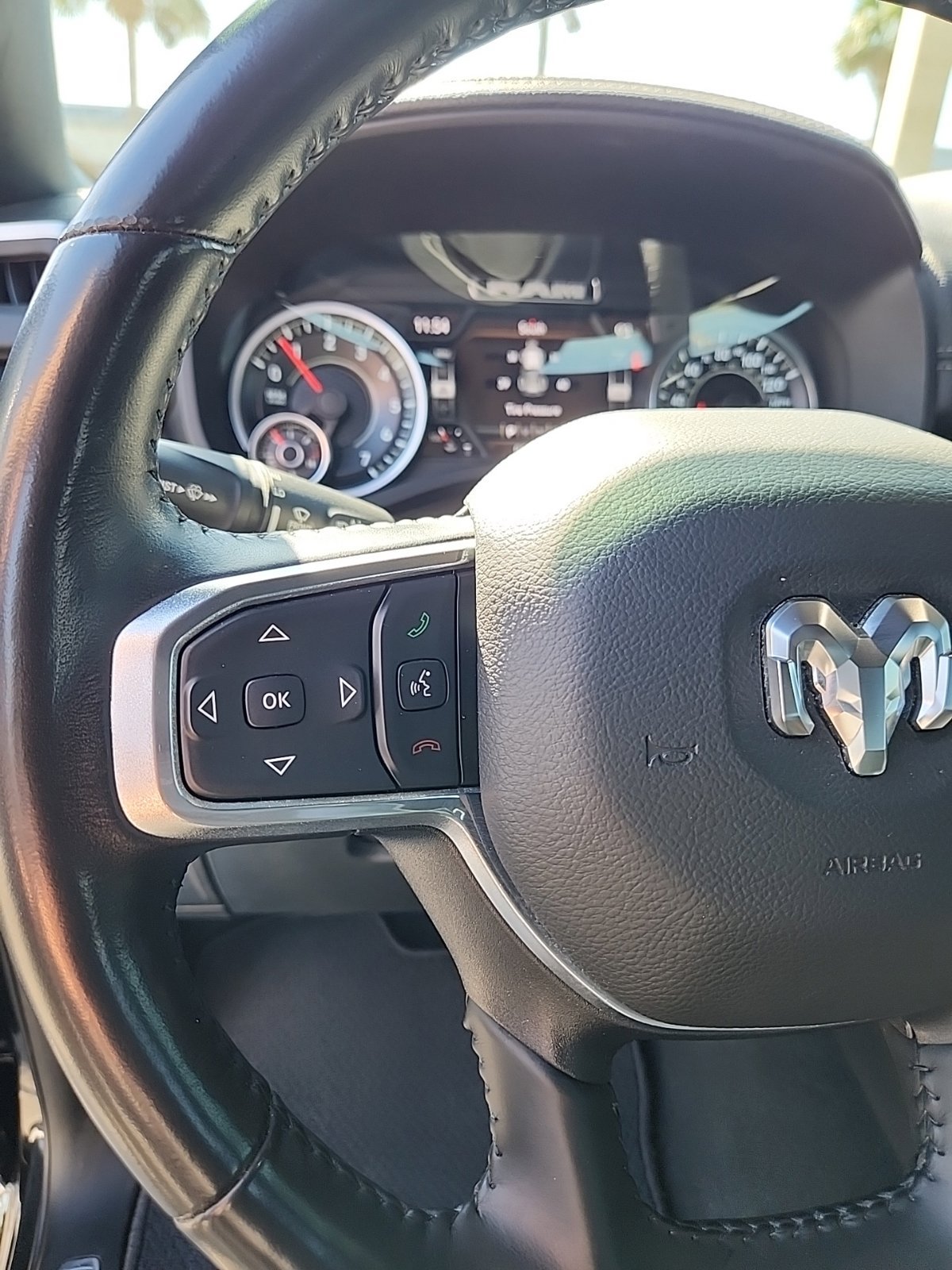 Used 2022 RAM 1500 Laramie AWD/4WD image 22