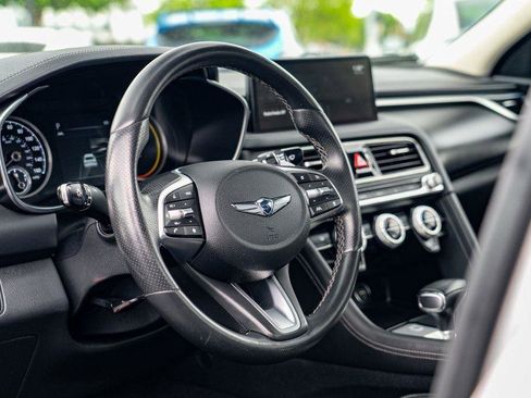 Used 2022 Genesis G70 2.0T image 15