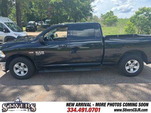 Used 2019 RAM 1500 Classic SLT AWD/4WD image 5