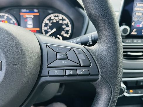 Certified 2025 Nissan Altima 2.5 S FWD image 19