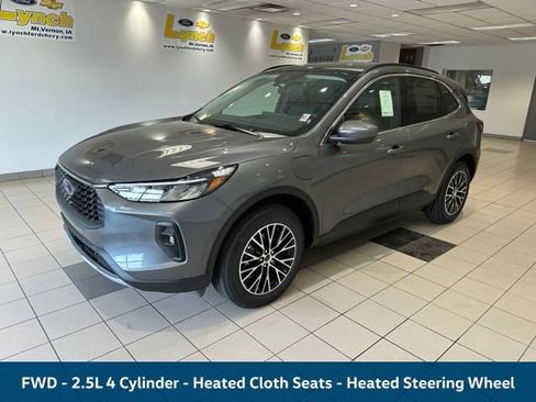 New 2025 Ford Escape SE image 2