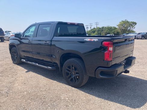 Used 2024 Chevrolet Silverado 1500 Custom w/ Turbomax Blackout Package AWD/4WD image 9