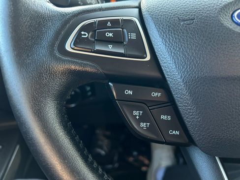 Used 2018 Ford EcoSport Titanium image 14