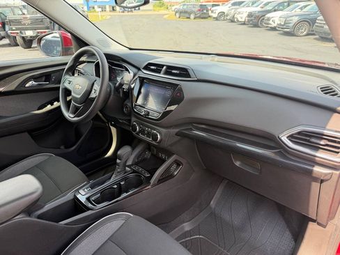 Used 2021 Chevrolet TrailBlazer LT w/ Convenience Package AWD/4WD image 52
