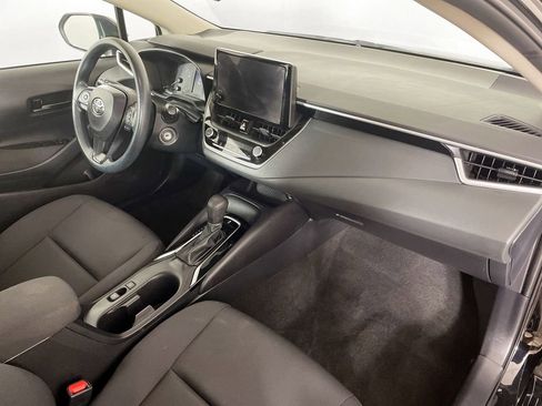 Used 2023 Toyota Corolla LE image 28