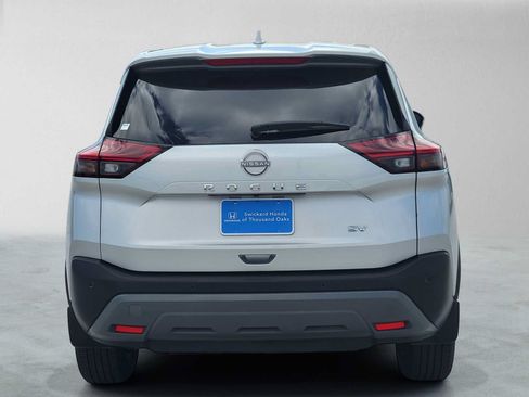 Used 2023 Nissan Rogue SV FWD image 4