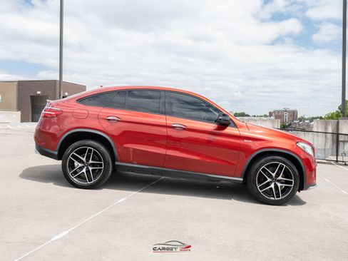 Used 2017 Mercedes-Benz GLE 43 AMG 4MATIC image 8