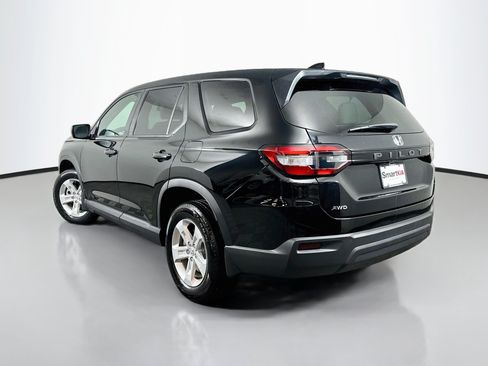 Used 2023 Honda Pilot LX image 5