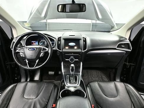 Used 2016 Ford Edge Titanium w/ Technology Package AWD/4WD image 18