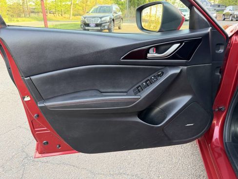Used 2016 MAZDA MAZDA3 i Grand Touring FWD image 31