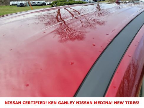 Certified 2025 Nissan Rogue SV image 17