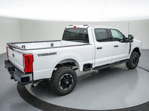 New 2026 Ford F250 XLT w/ Tremor Off-Road Package image 4