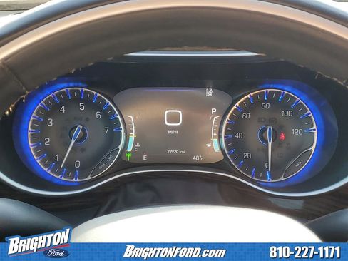 Used 2021 Chrysler Pacifica Pinnacle AWD/4WD image 17