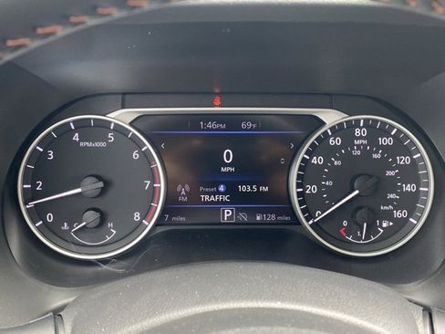 New 2025 Nissan Sentra SR w/ Midnight Edition image 18