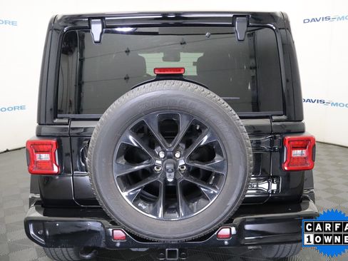 Used 2022 Jeep Wrangler Unlimited Sahara image 8