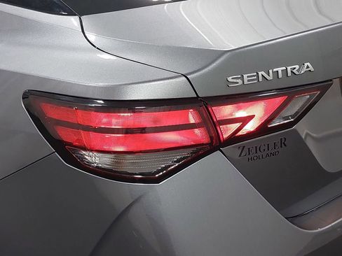 Certified 2025 Nissan Sentra SV image 33